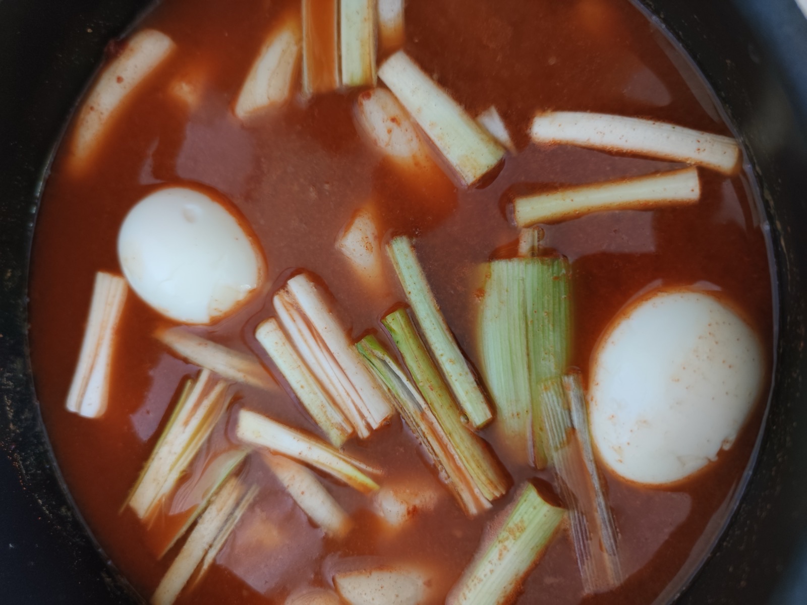 테이블에서 끓는 즉석떡볶이
