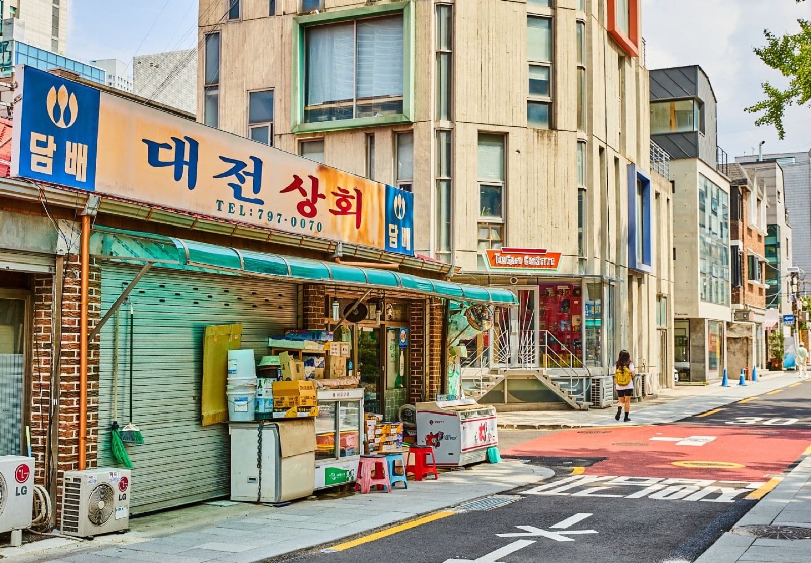 용리단길 작은 가게들